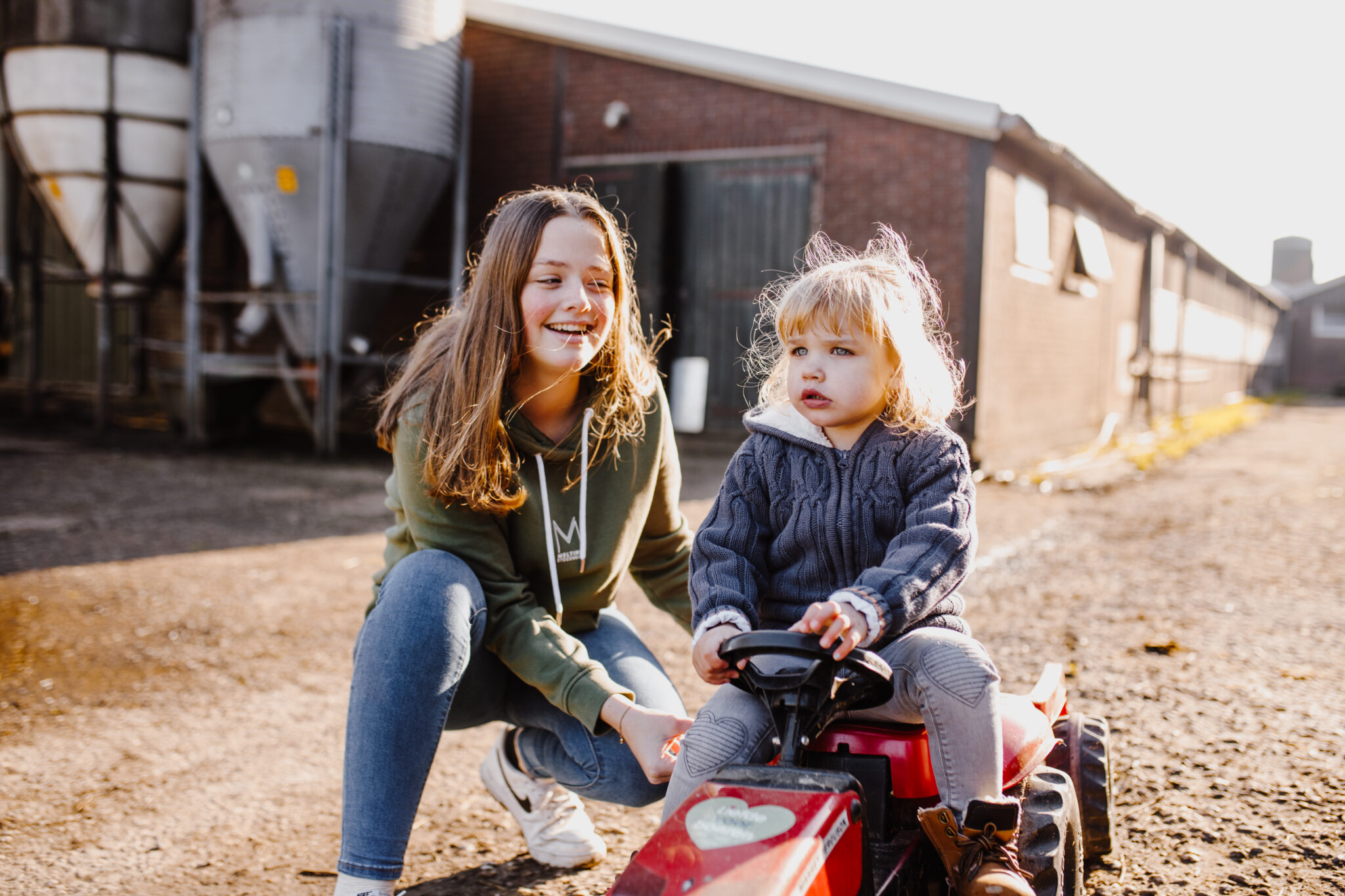 Geweldloos verzet en verbindend gezag - Training - Wolfert in Context